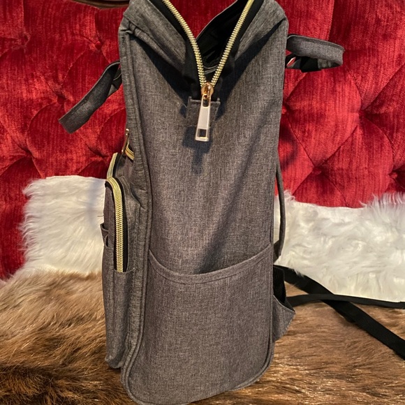 Backpack In great condition - Picture 3 of 5